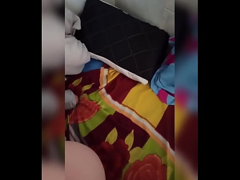 ❤️ Nag-iisa ang kasama ko sa bahay dahil nagbabakasyon ang kanyang asawa at sinasamantala ko ang pagkakataon na sipain siya at punuin ng gatas ang kanyang puwet. ☑ Sex video sa amin ☑